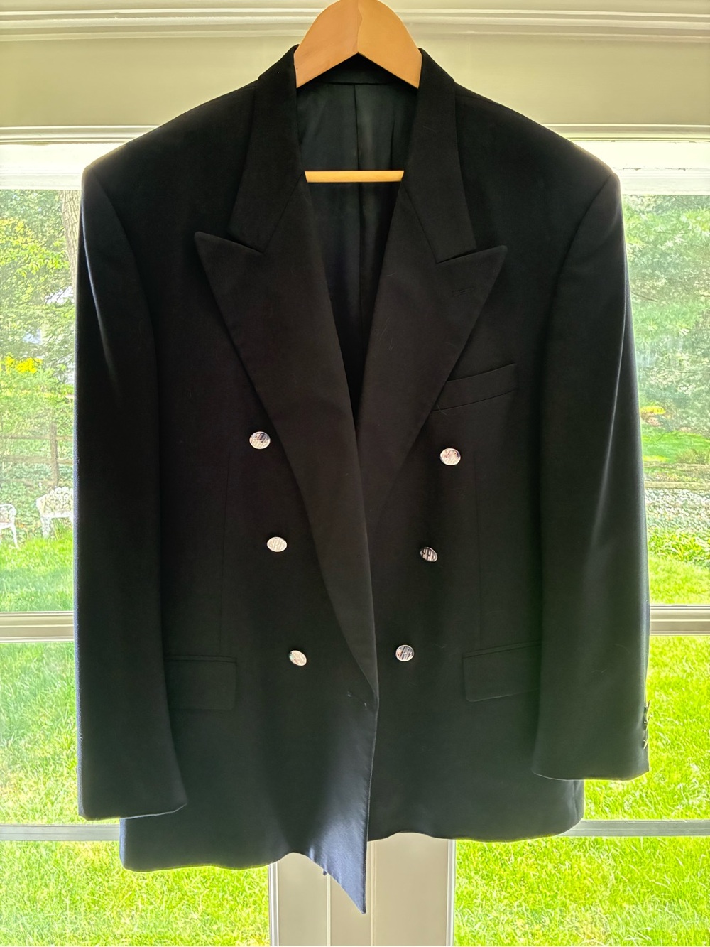 Men’s Vintage Navy Blue Double Breasted Blazer. Size 42 Regular.